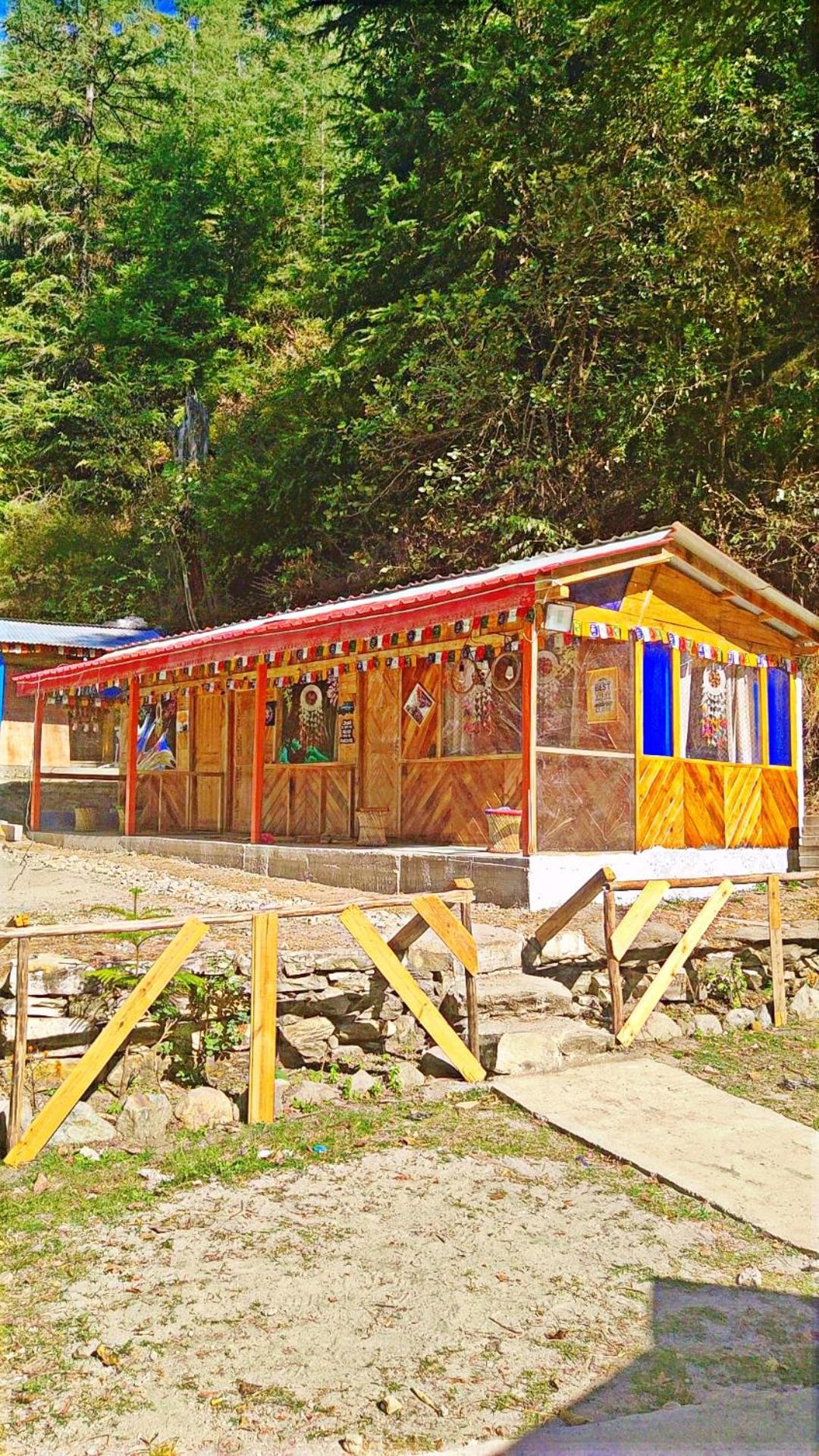 Shanti People Huts & Camp Kasol Esterno foto
